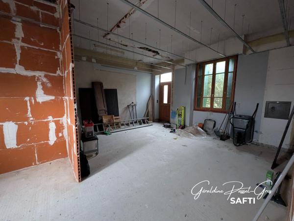 Ensemble immobilier avec un beau potentiel