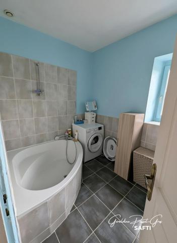 Ensemble immobilier avec un beau potentiel