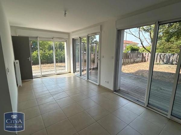 Maison à louer 5 pièces 97.32m² Mérignac (33700)