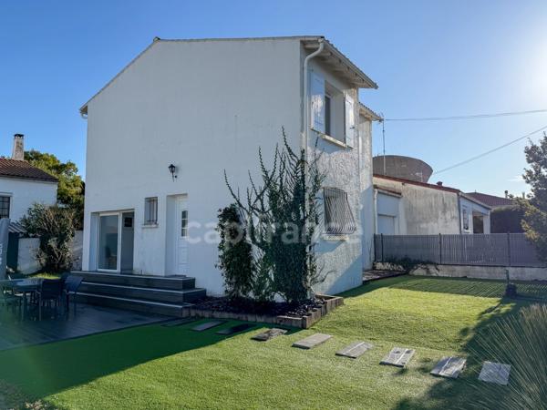 Maison à vendre 4 pièces ROYAN (17) - Piscine chauffée - Terrain de 375m²