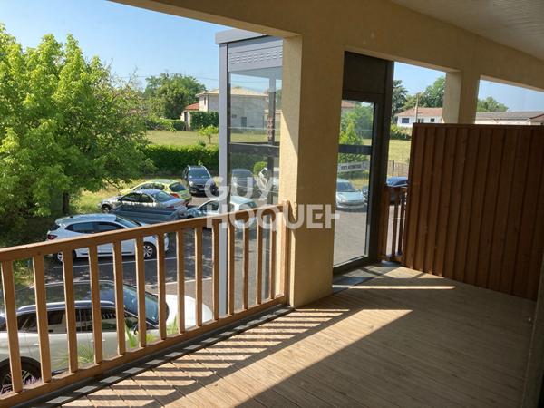 Bureaux Castres Gironde 97 m2