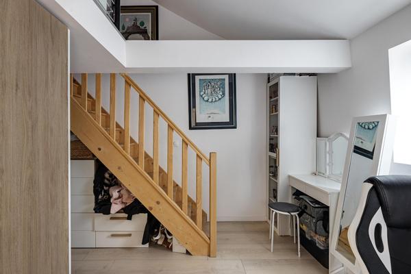 Triplex contemporain avec terrasse