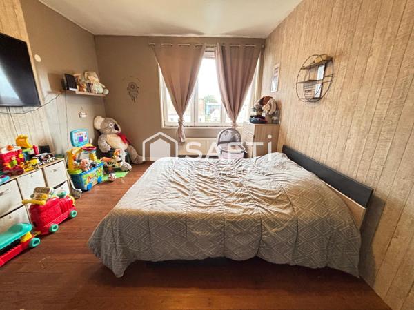 Maison de ville, 3 chambres, jardin, garage