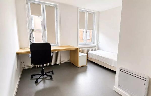 COLOCATION CHAMBRE + SDB GARE ROUBAIX