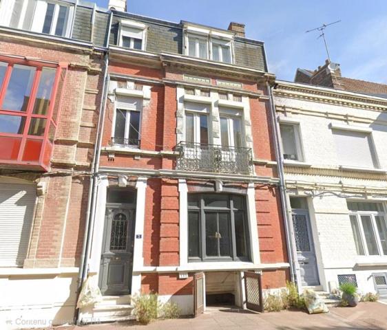 EN EXCLUSIVITE, CALAIS Mairie