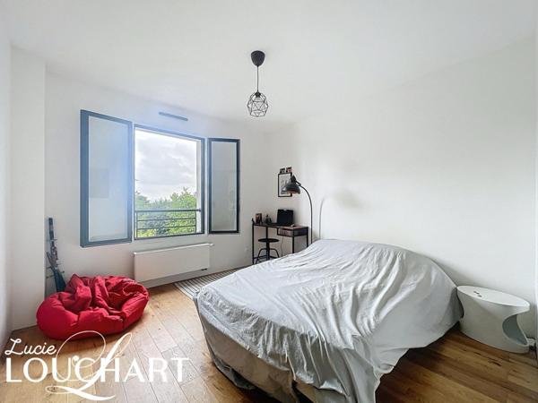 MAGNIFIQUE MAISON FAMILIALE 5 CHAMBRES AVEC GRAND JARDIN