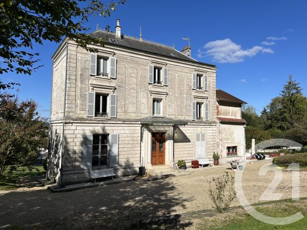 Maison à vendre  9 pièces - 260 m2 COULOMMIERS - 77