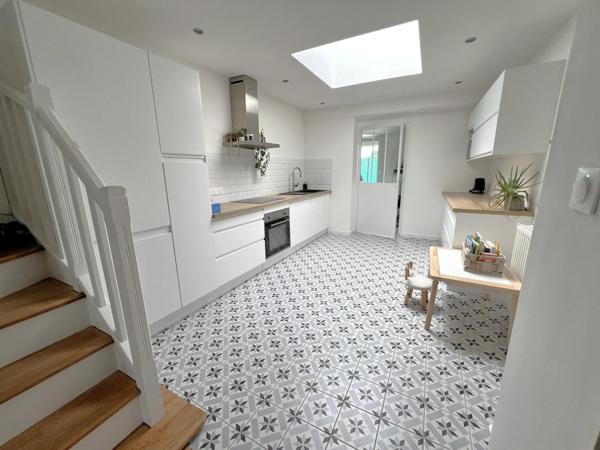 Maison à LINSELLES, 59126 - 5 pièces 112m²