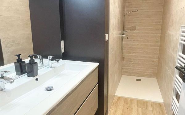 Maison à vendre    5 pièces • 162 m2 Castanet-Tolosan