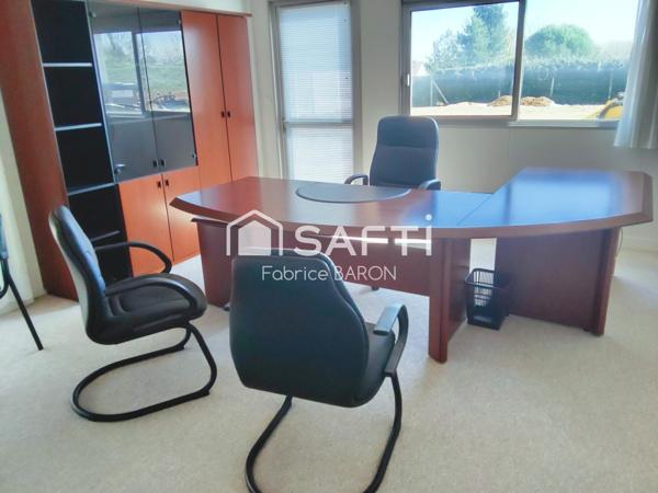 Local commercial dans zone commerciale