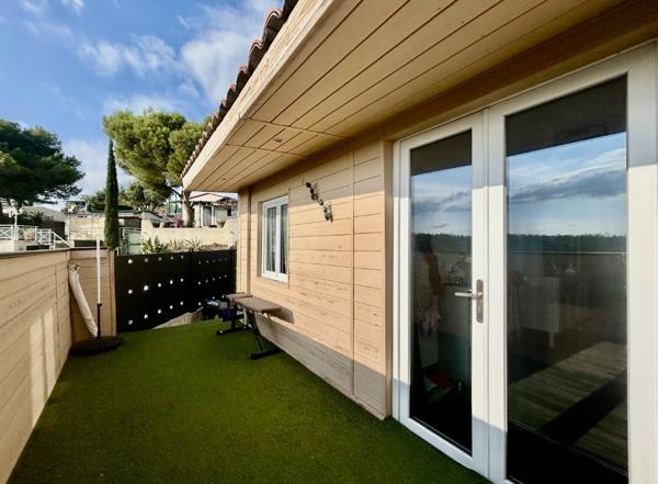 Terrain
        
        - 240 m² 349 000 € *