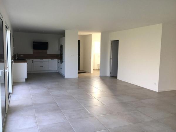 Plain pied  149.80m² habitable  480000 FAI