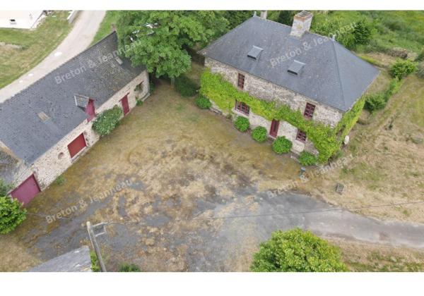 Propriété avec plan d'eau proche de Villaines la Juhel