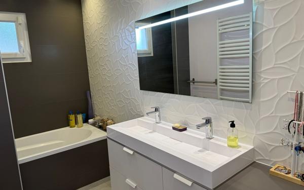 Maison à vendre    5 pièces • 101,36 m2 Saint-Maurice-de-Beynost