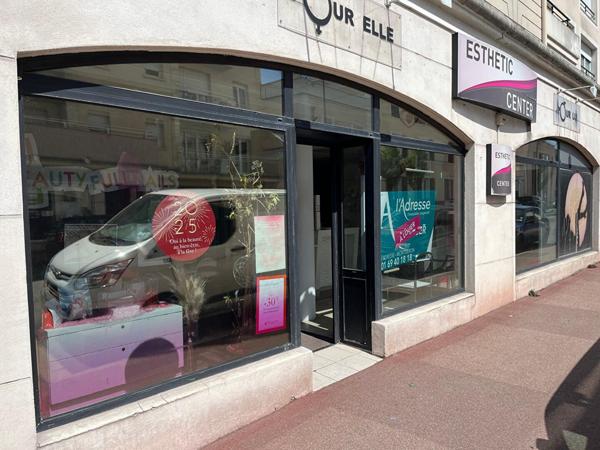 Local d'activité Montgeron 6 pièce(s) 69 m2