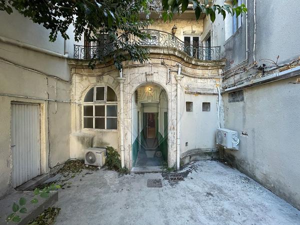 Immeuble 2 chambre(s) à vendre - Nîmes, Gard - 30