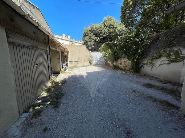 Immeuble 2 chambre(s) à vendre - Nîmes, Gard - 30