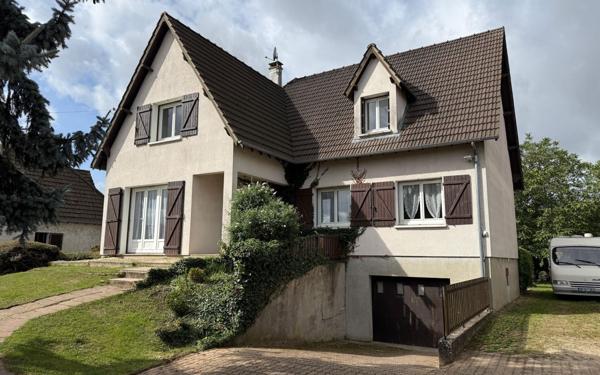 Maison à vendre    7 pièces •  Saint-Denis-en-Val