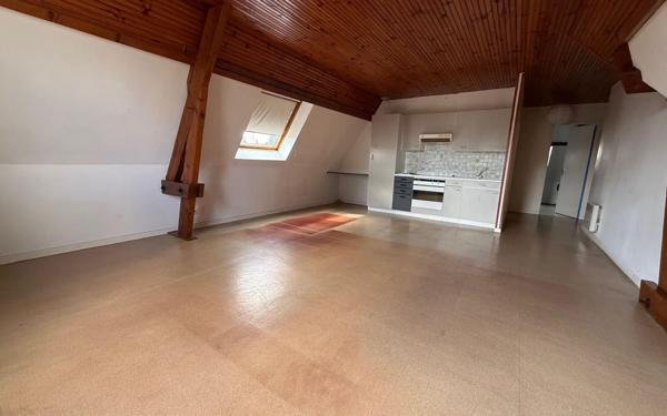 Maison à vendre    7 pièces •  Saint-Denis-en-Val