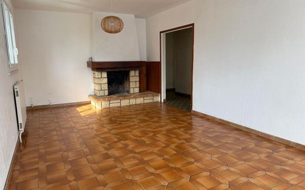 Maison à vendre    7 pièces •  Saint-Denis-en-Val