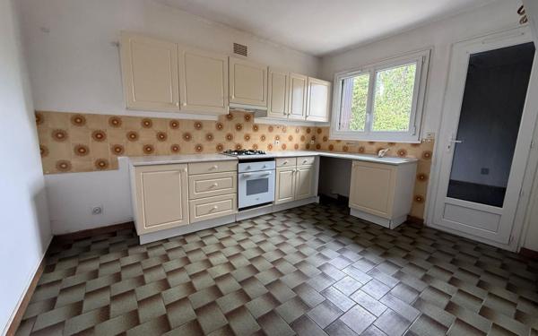 Maison à vendre    7 pièces •  Saint-Denis-en-Val