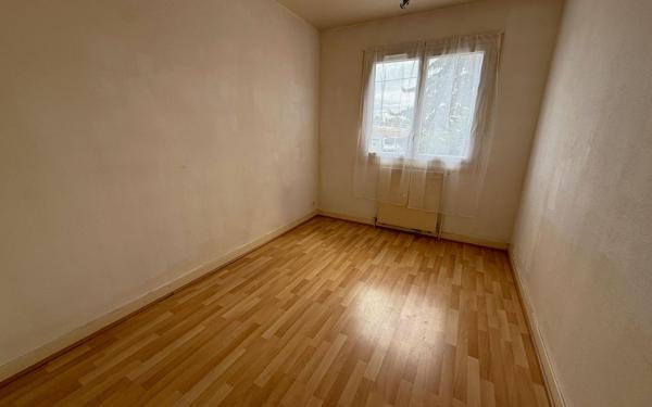 Maison à vendre    7 pièces •  Saint-Denis-en-Val