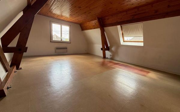 Maison à vendre    7 pièces •  Saint-Denis-en-Val