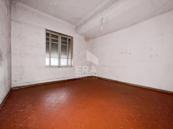 Appartement Type 3 53 m2 + 900m² de terrain croix rouge 13013 Marseille