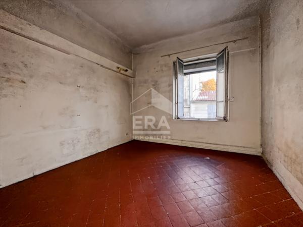 Appartement Type 3 53 m2 + 900m² de terrain croix rouge 13013 Marseille