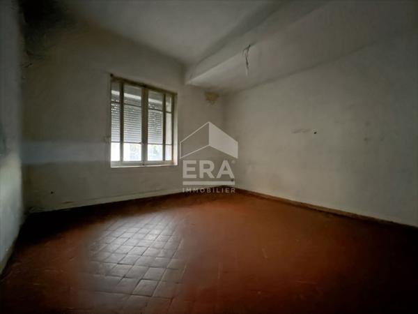 Appartement Type 3 53 m2 + 900m² de terrain croix rouge 13013 Marseille