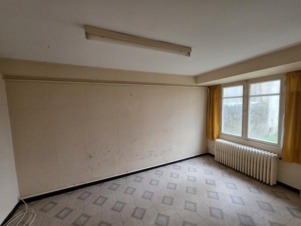 Maison à LA TRIMOUILLE (86290)