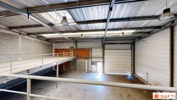 Saint Gaudens Showroom, bureaux, entrepôt