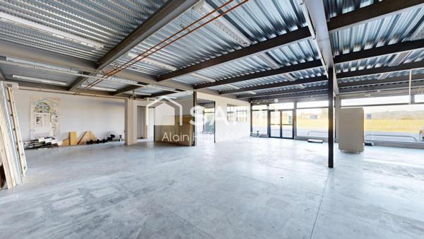 Saint Gaudens Showroom, bureaux, entrepôt