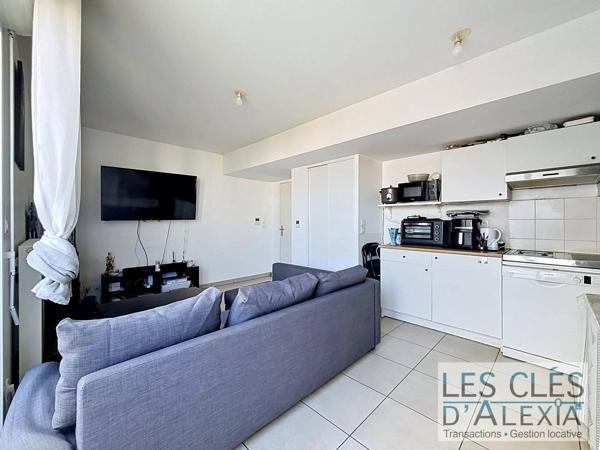 Lyon 7 - T2  de 42 m² avec balcon et garage