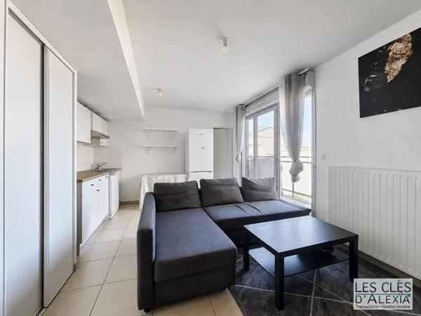 Lyon 7 - T2  de 42 m² avec balcon et garage