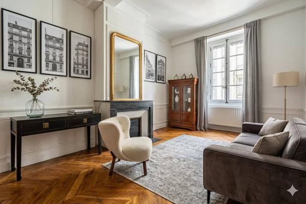 LYON 6 - COURS FRANKLIN ROOSEVELT