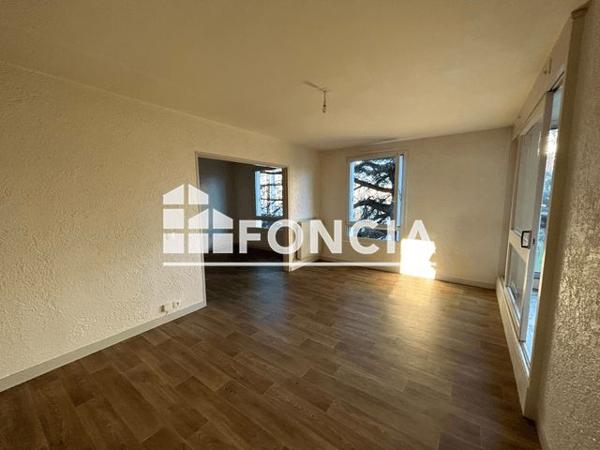 Location Appartement 3 pièces 81.61 m² - 16 AU 20 BIS ALLEE DU PARC Poitiers 86000
