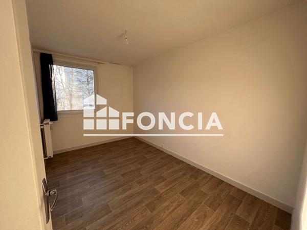 Location Appartement 3 pièces 81.61 m² - 16 AU 20 BIS ALLEE DU PARC Poitiers 86000