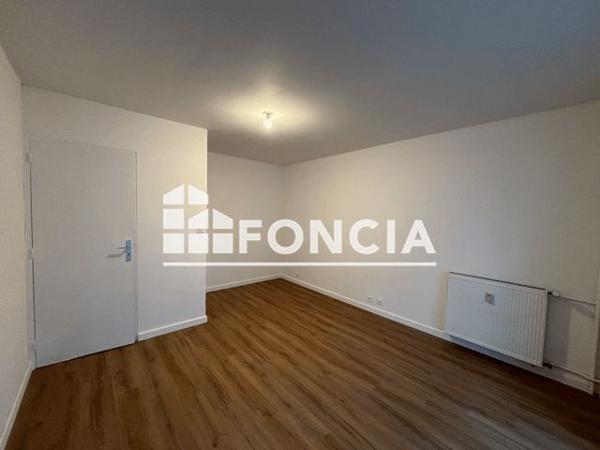 Location Studio 23.67 m² - 28 COURS DE BILBAO Rennes 35200