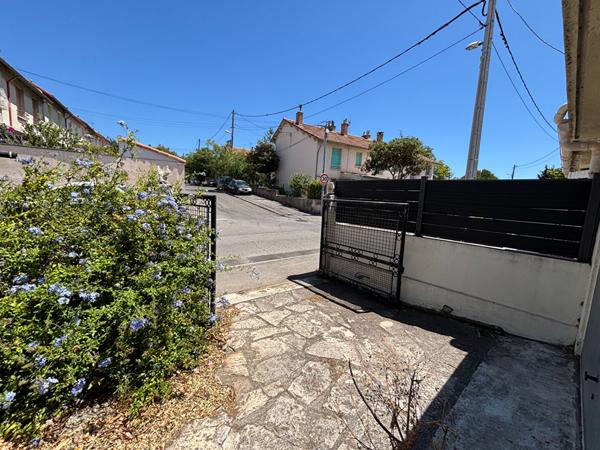 Maison à vendre avec jardin et garage fermé Secteur La Delorme 13015 Marseille