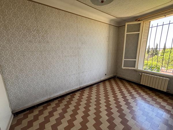 Maison à vendre avec jardin et garage fermé Secteur La Delorme 13015 Marseille