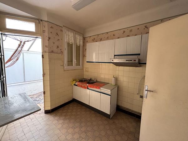 Maison à vendre avec jardin et garage fermé Secteur La Delorme 13015 Marseille