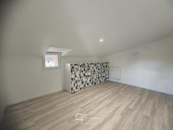 CHARMANTE MAISON T4 ENTIEREMENT RENOVEE Valence-en-poitou (86700)
