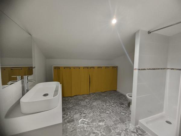 CHARMANTE MAISON T4 ENTIEREMENT RENOVEE Valence-en-poitou (86700)