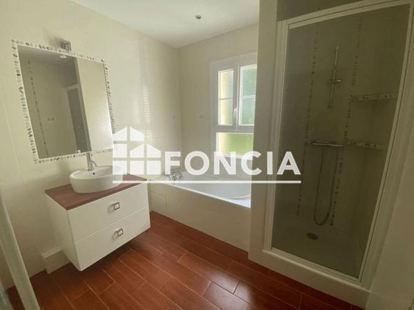 Location Maison 5 pièces 124.96 m² - CHEMIN DE LAPEYRE Tresses 33370