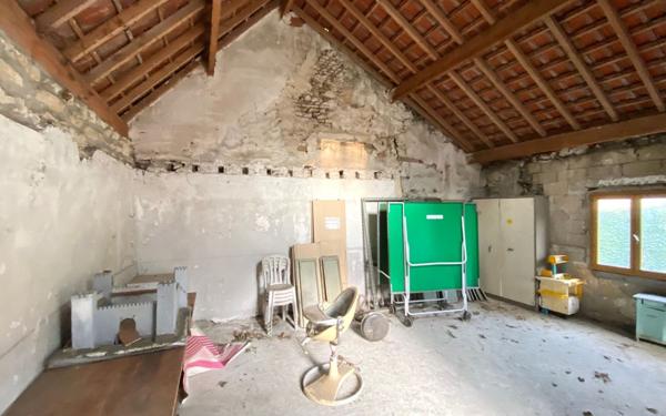 Maison à vendre    4 pièces •  Épône