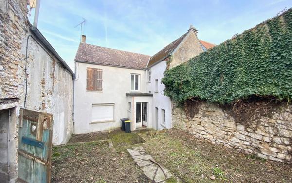 Maison à vendre    4 pièces •  Épône