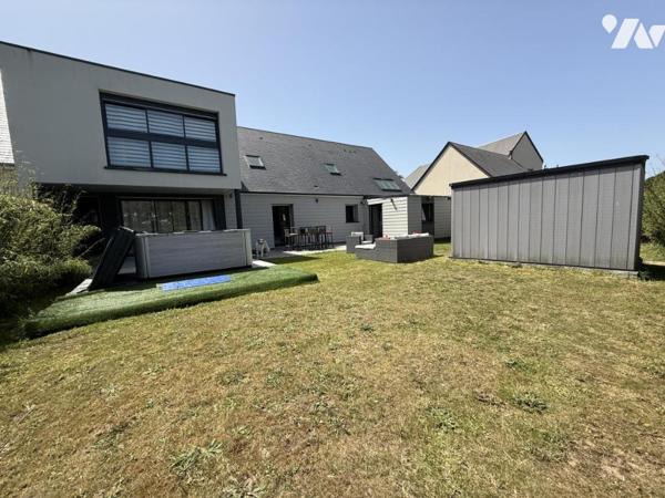TOURLAVILLE, secteur prisé, maison avec de beaux volumes et prestations de qualité ! 