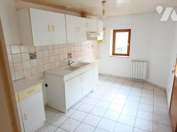 PROCHE CENTRE VILLE, TRES BON ETAT, HABITABLE SANS TRAVAUX