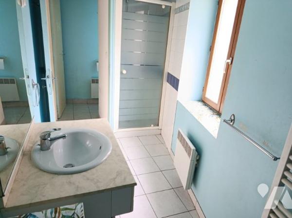 PROCHE CENTRE VILLE, TRES BON ETAT, HABITABLE SANS TRAVAUX
